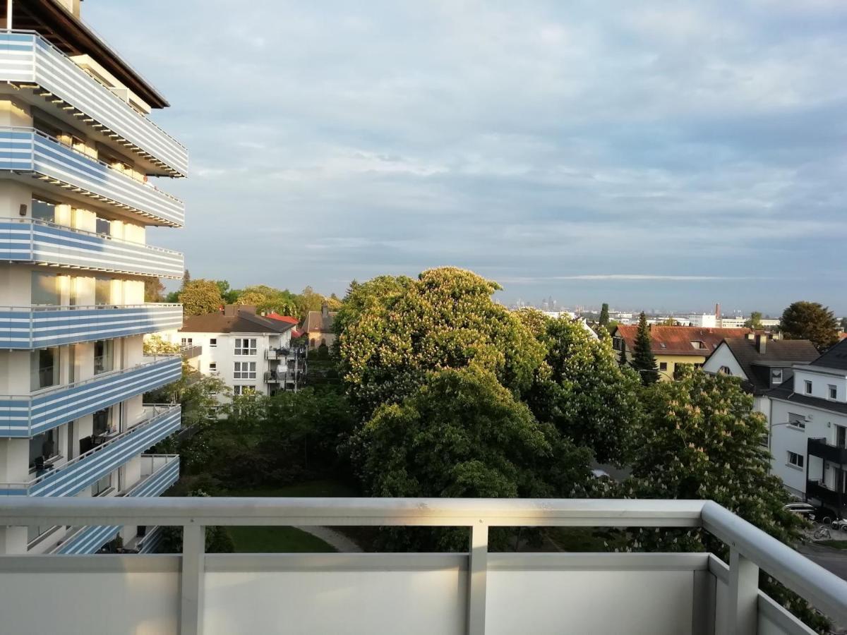 Apartment Frankfurt City View - โอเบอร์อูร์เซิล ภายนอก รูปภาพ